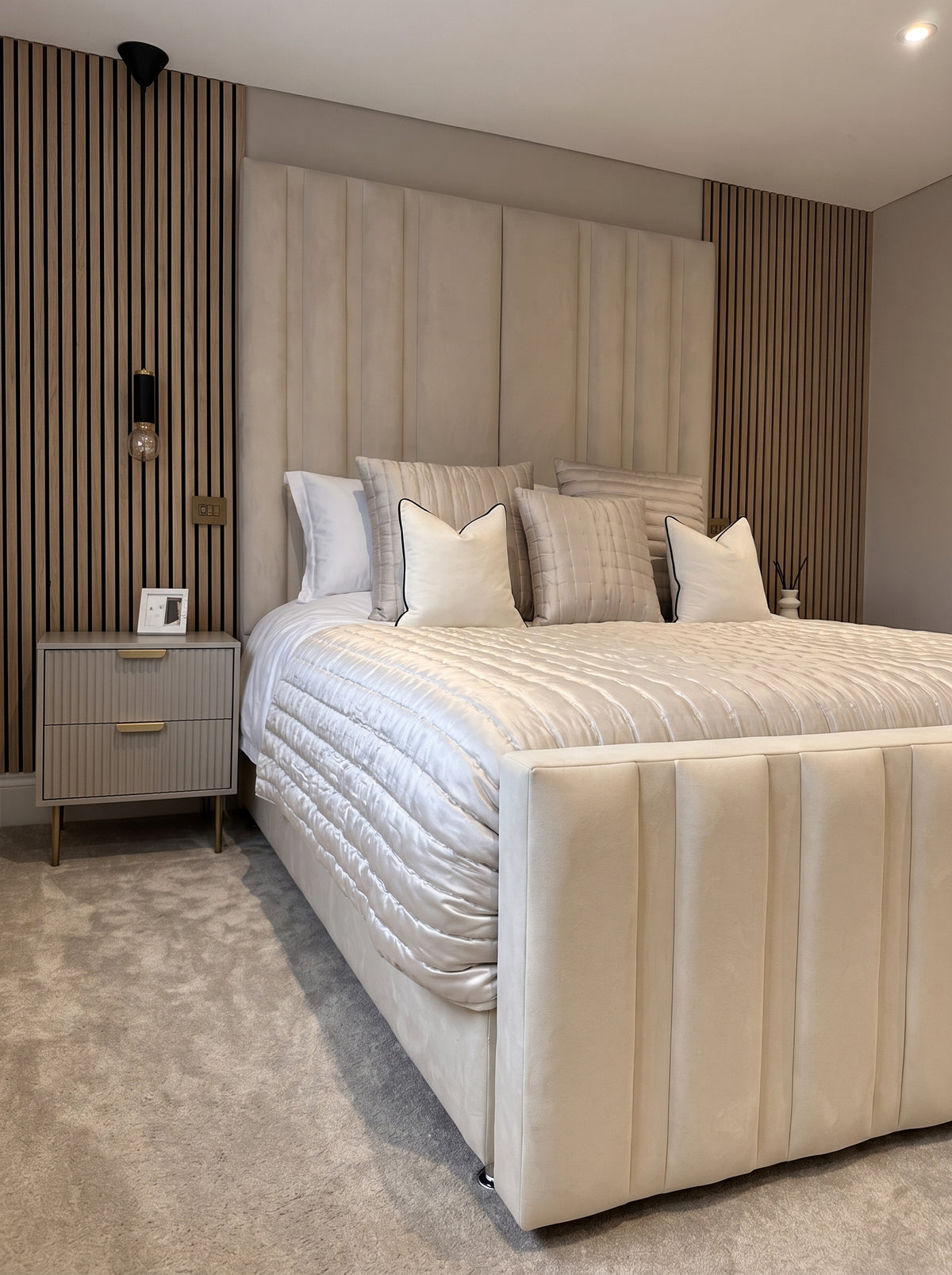 Elstree 60" Extended Panel Bed