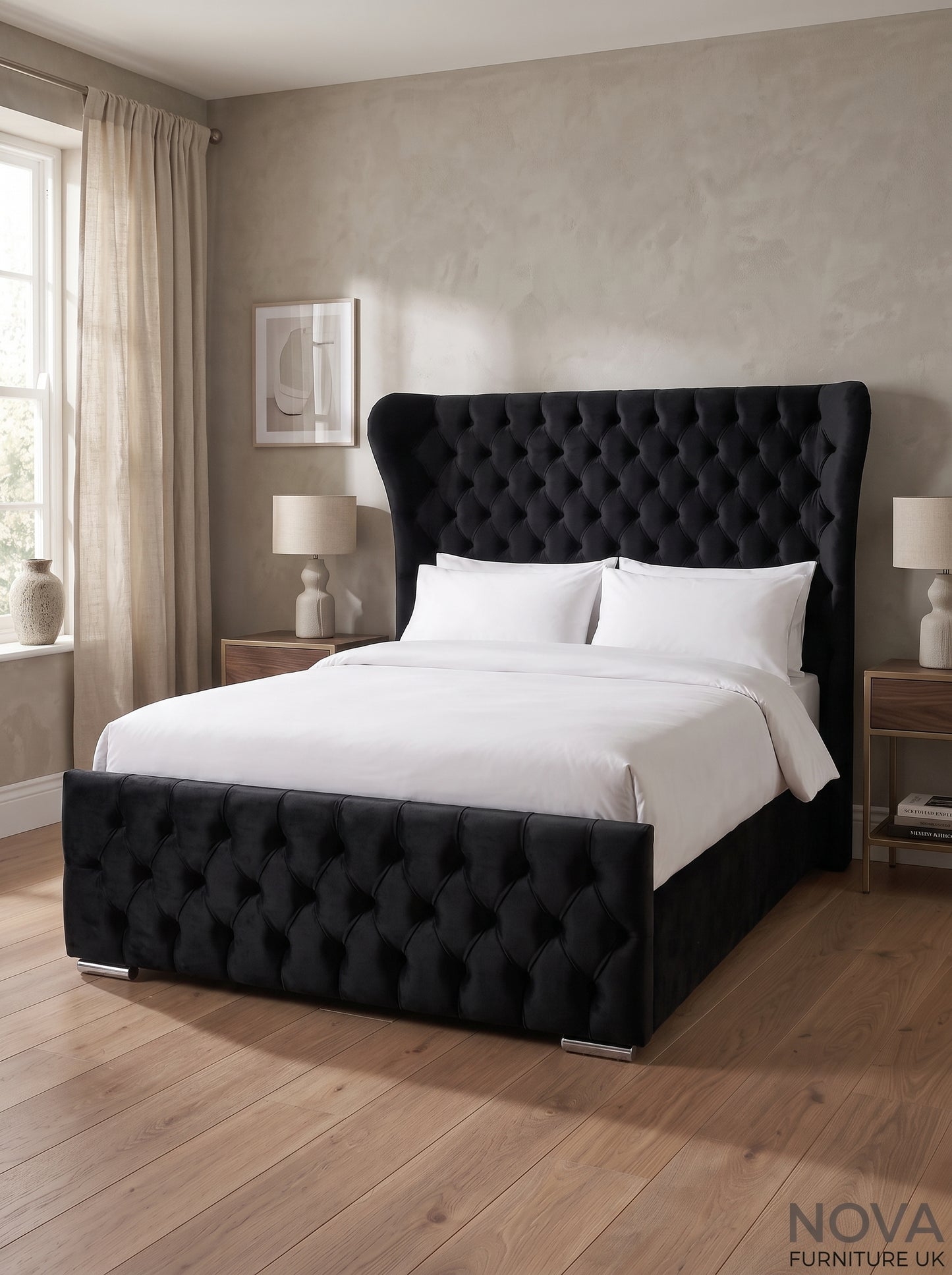Winged Chesterfield Bed with Footboard