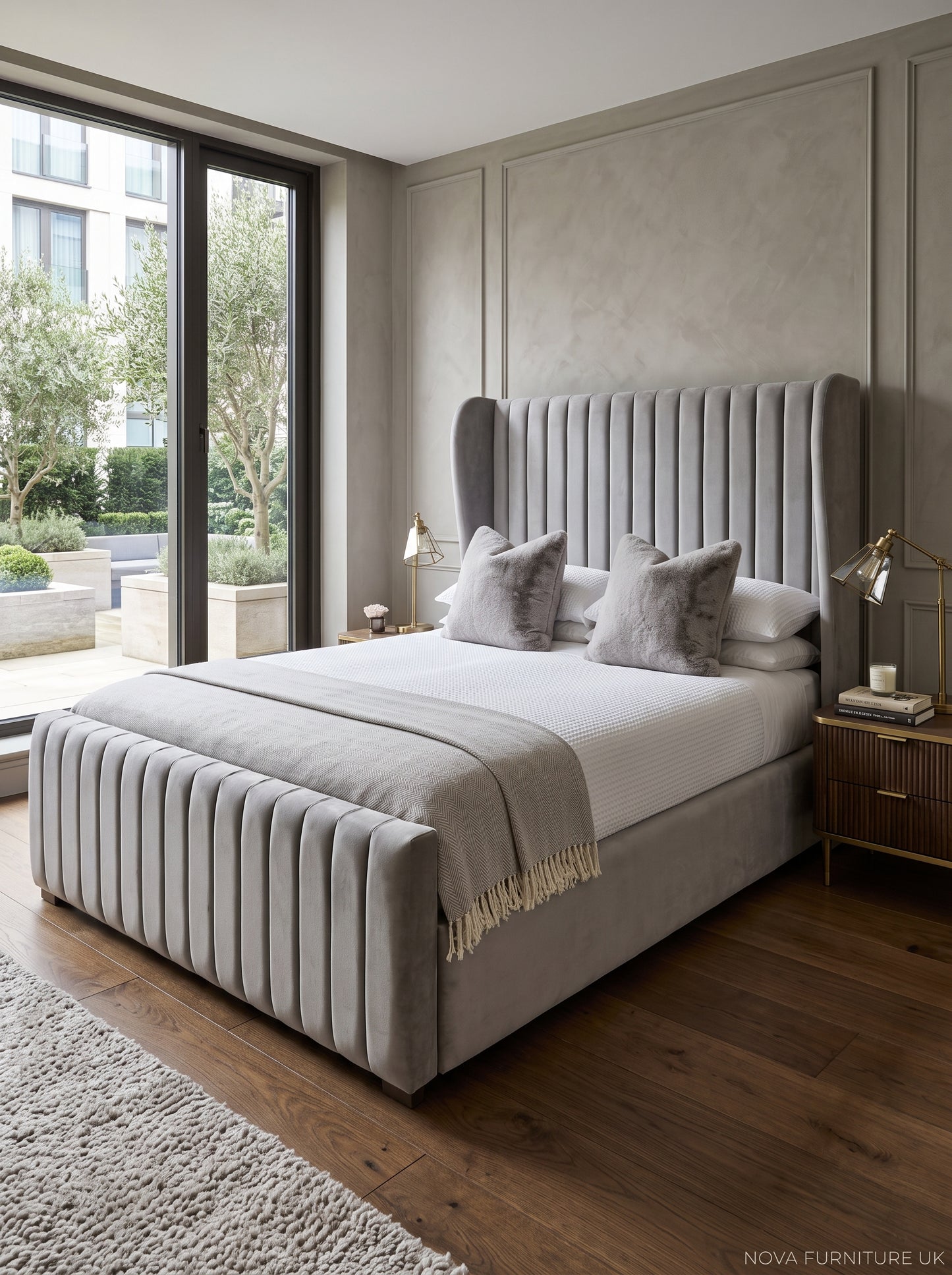 Kensworth Winged Fluted Bed