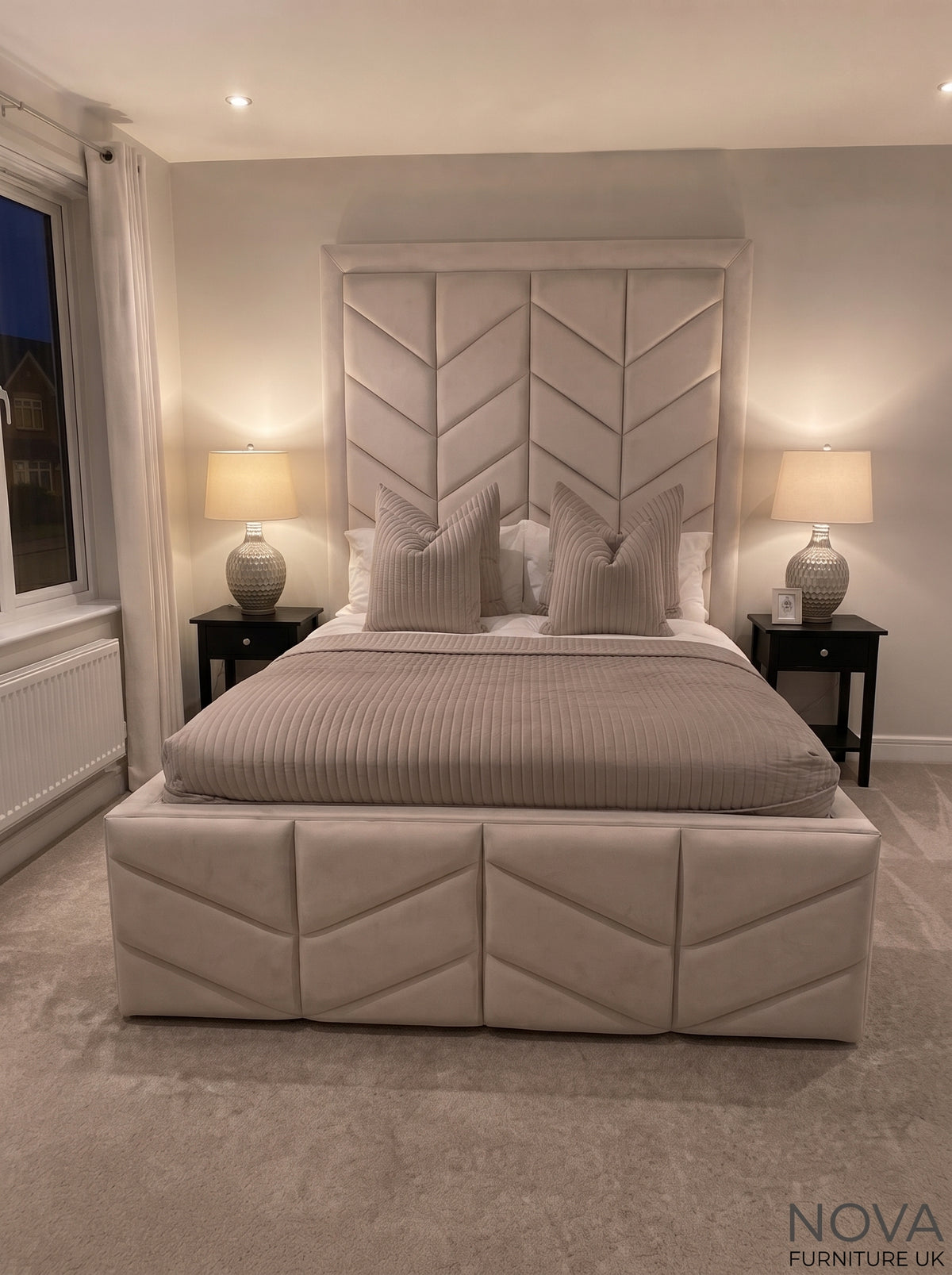 Zenith 65" Chevron Bed